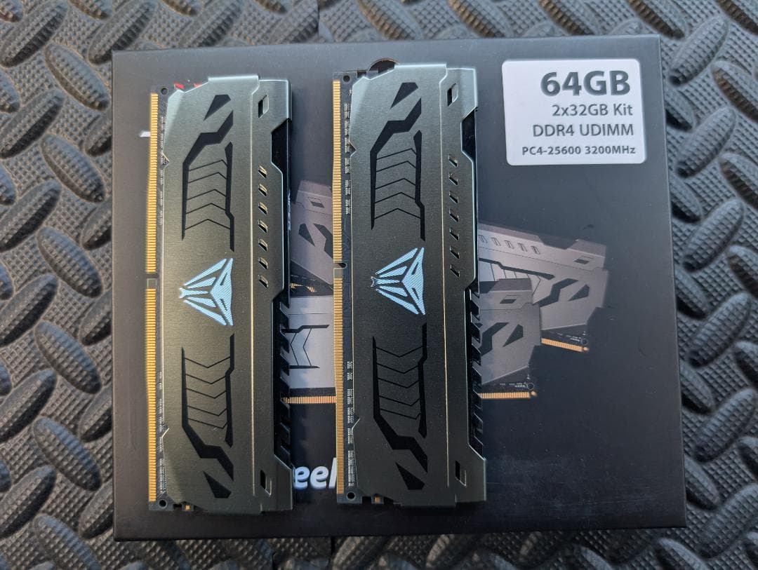 メモリー Patriot Viper Steel DDR4 64GB(32GBx2)