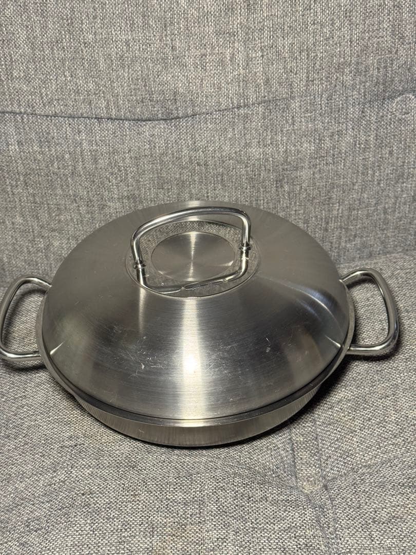 フィスラー クックスター　サーブパン 24㎝ 両手鍋ドームリッド付き