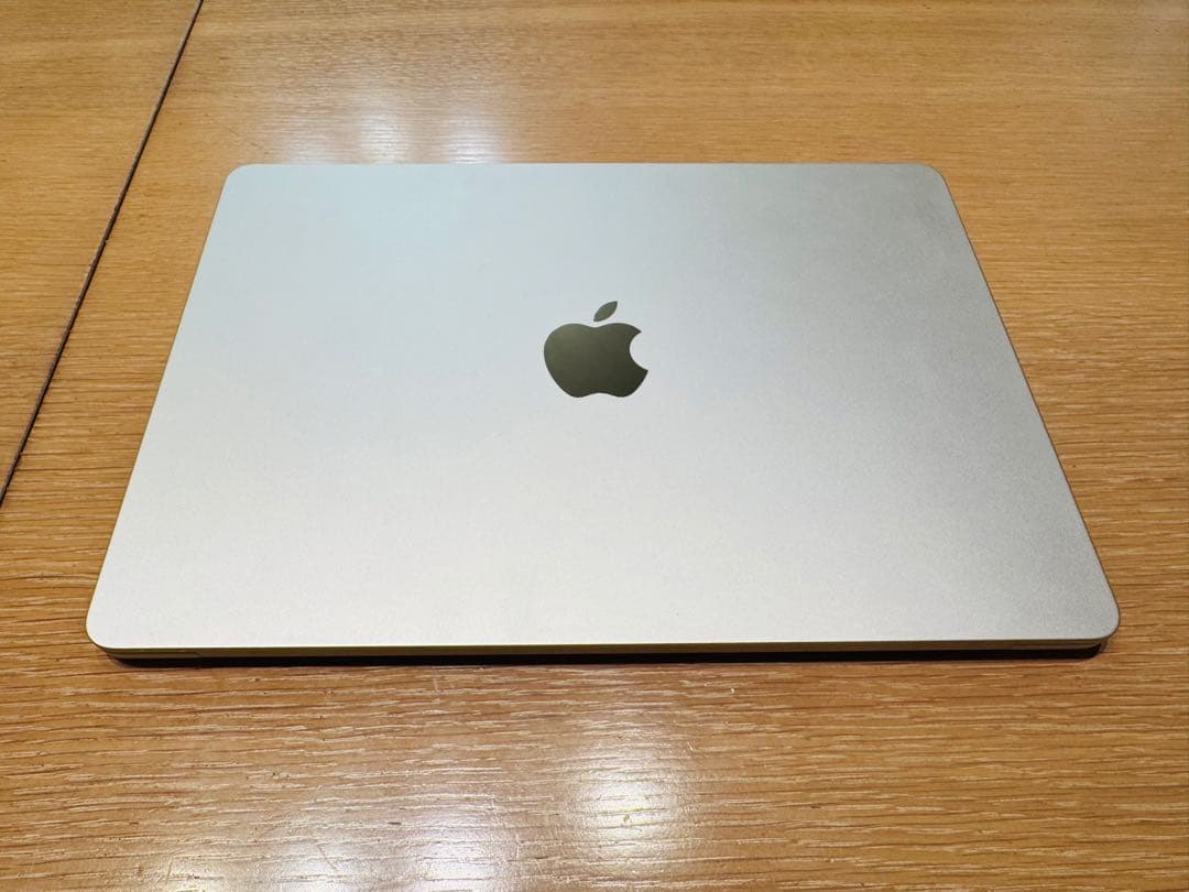 MacBook Air M2 13インチ 本体