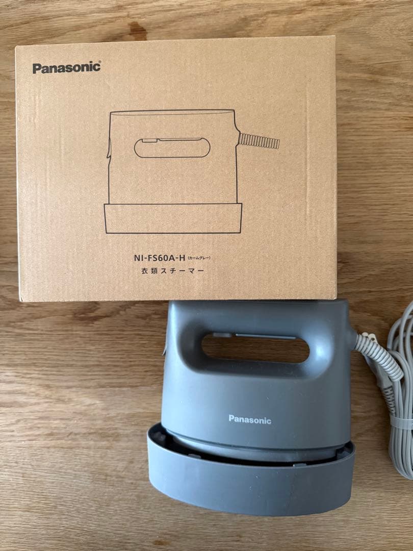 パナソニック　衣類スチーマー　NI-FD60A グレー