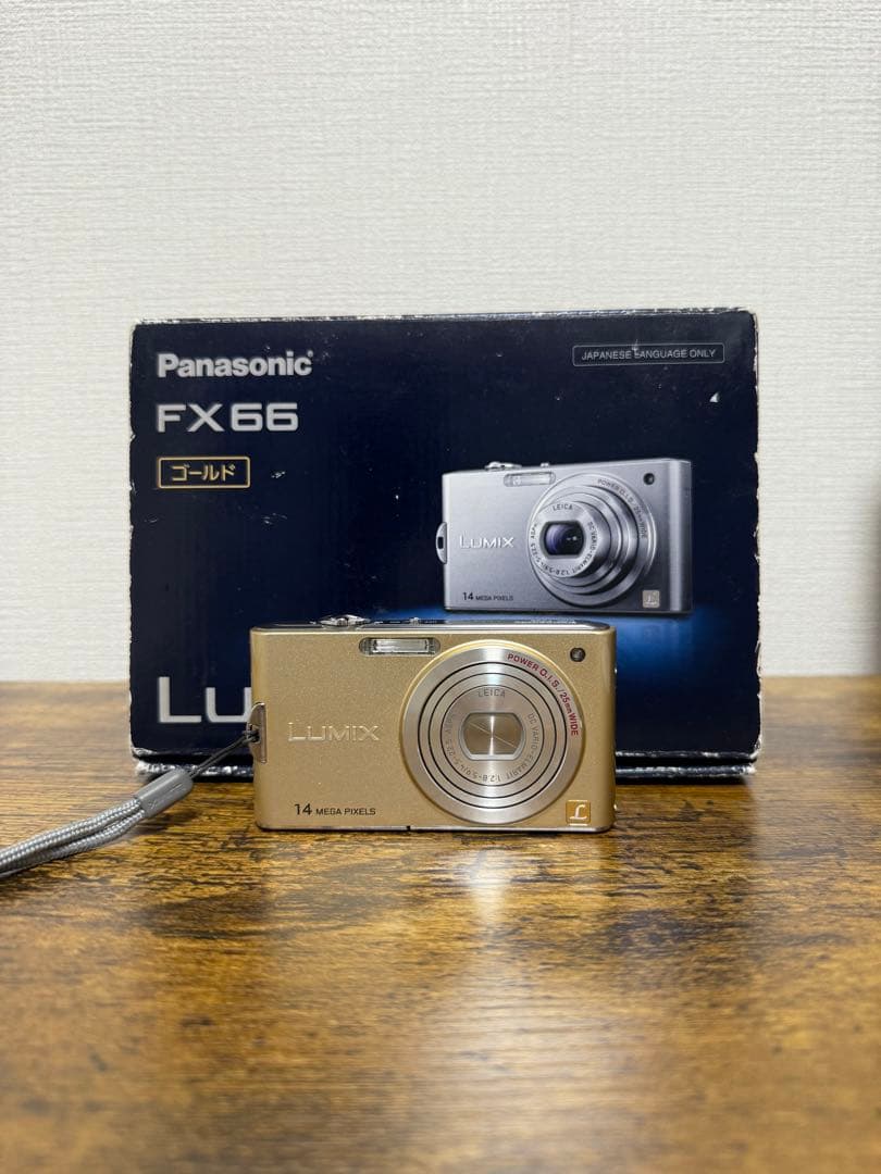Panasonic LUMIX FX66 ゴールド