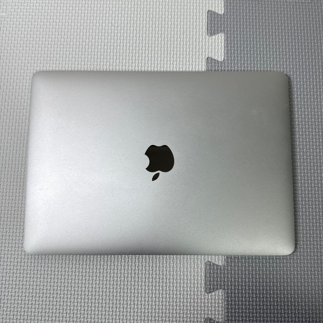 A1534 シルバー MacBook M3 8GB