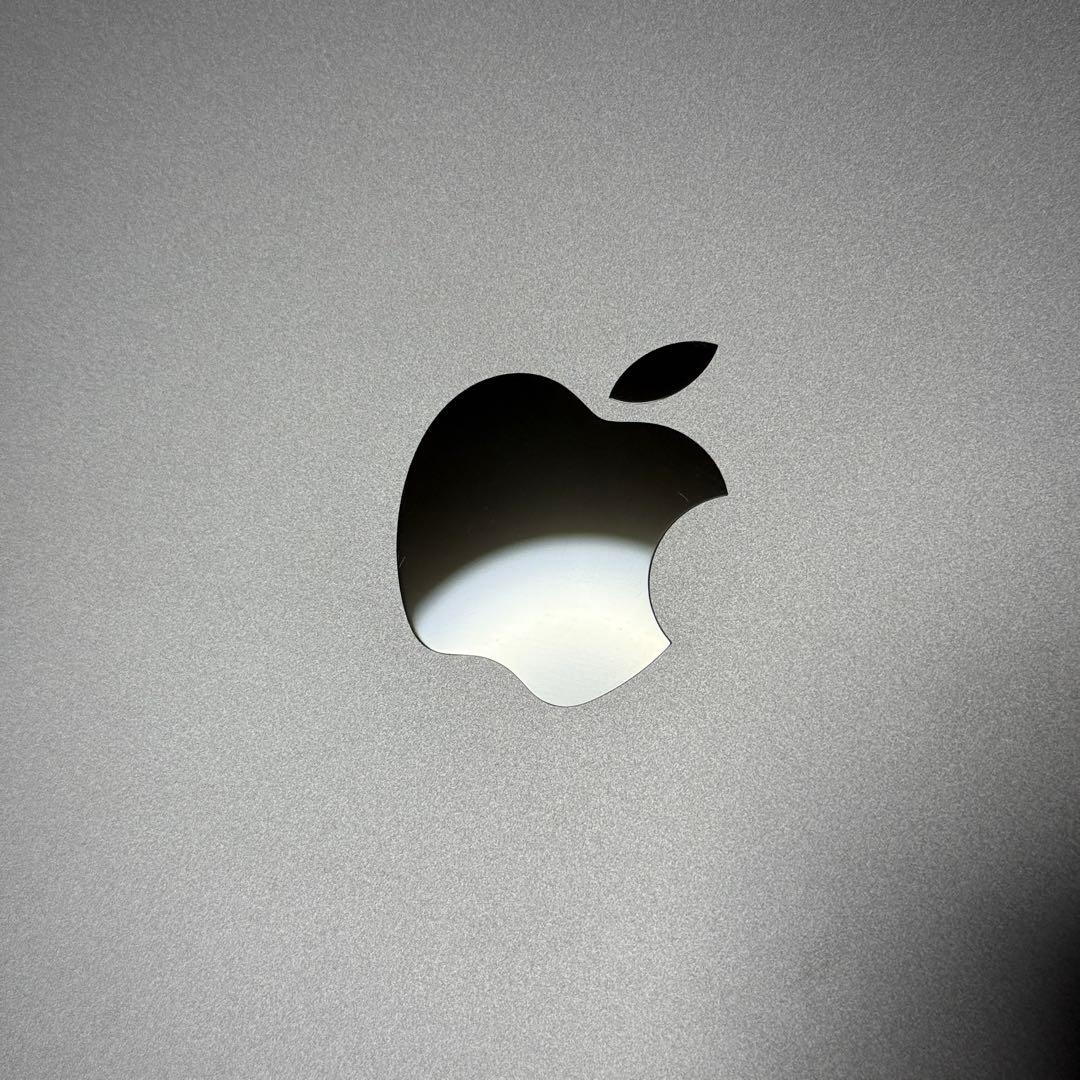 M2 MacBook Air (Mid2022) スペースグレイ ケース付