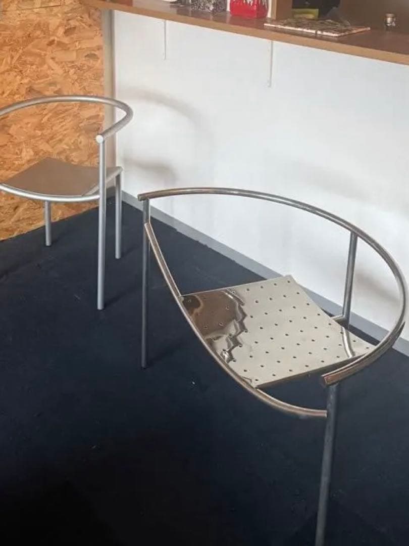 椅子 DR. SONDERBAR PHILIPPE STARCK