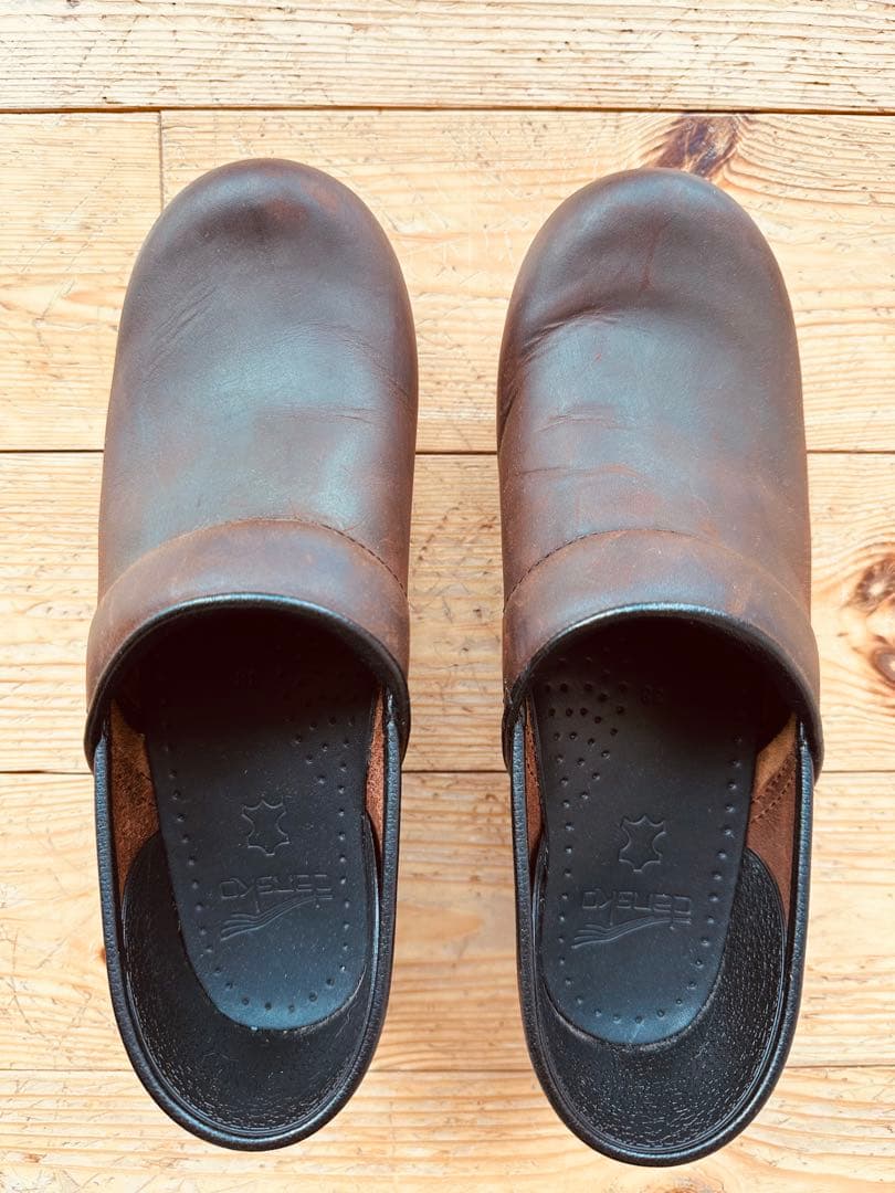 dansko PROFESSIONAL OILED 38(24〜24.5㎝)