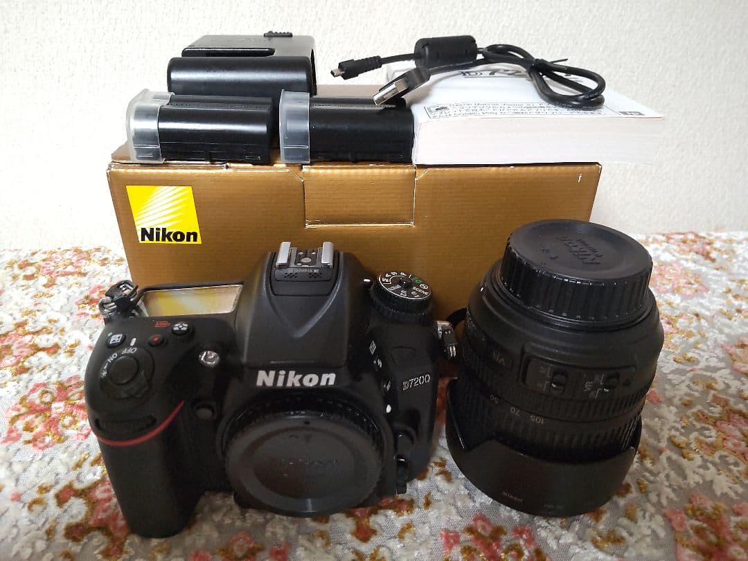 ニコン D7200 + 18-105mm f/3.5-5.6 + 純正バッテリー