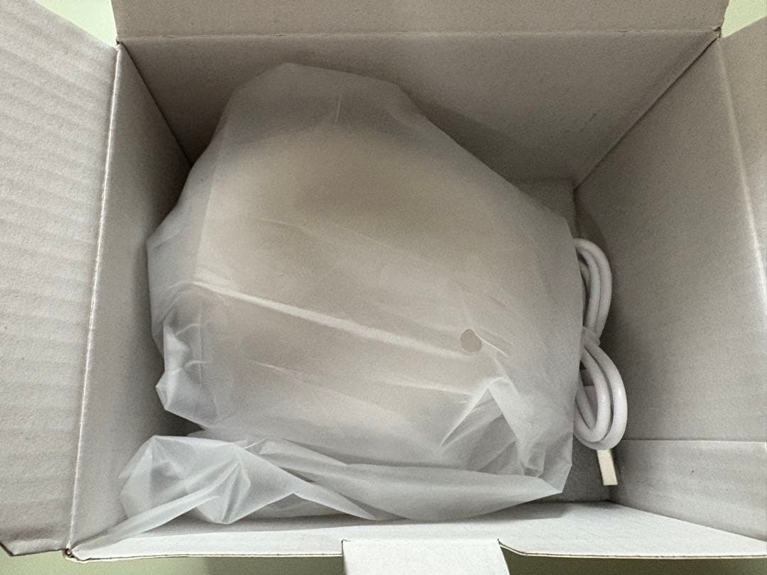 未使用 フェスティノ 充電式 EMS ヘッドスパ ミニ　ホワイト