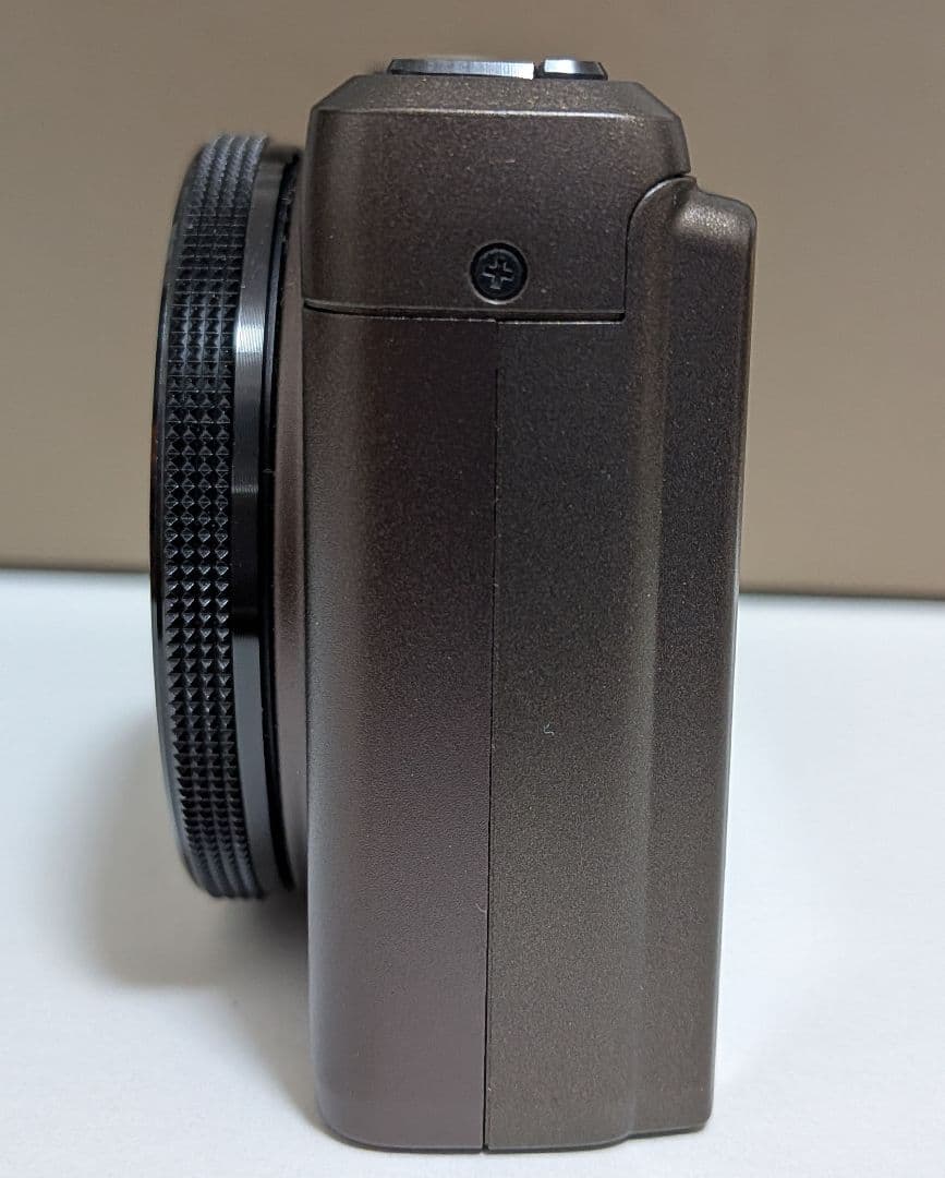 OLYMPUS コンパクトデジタルカメラ 5倍光学ズームXZ-10