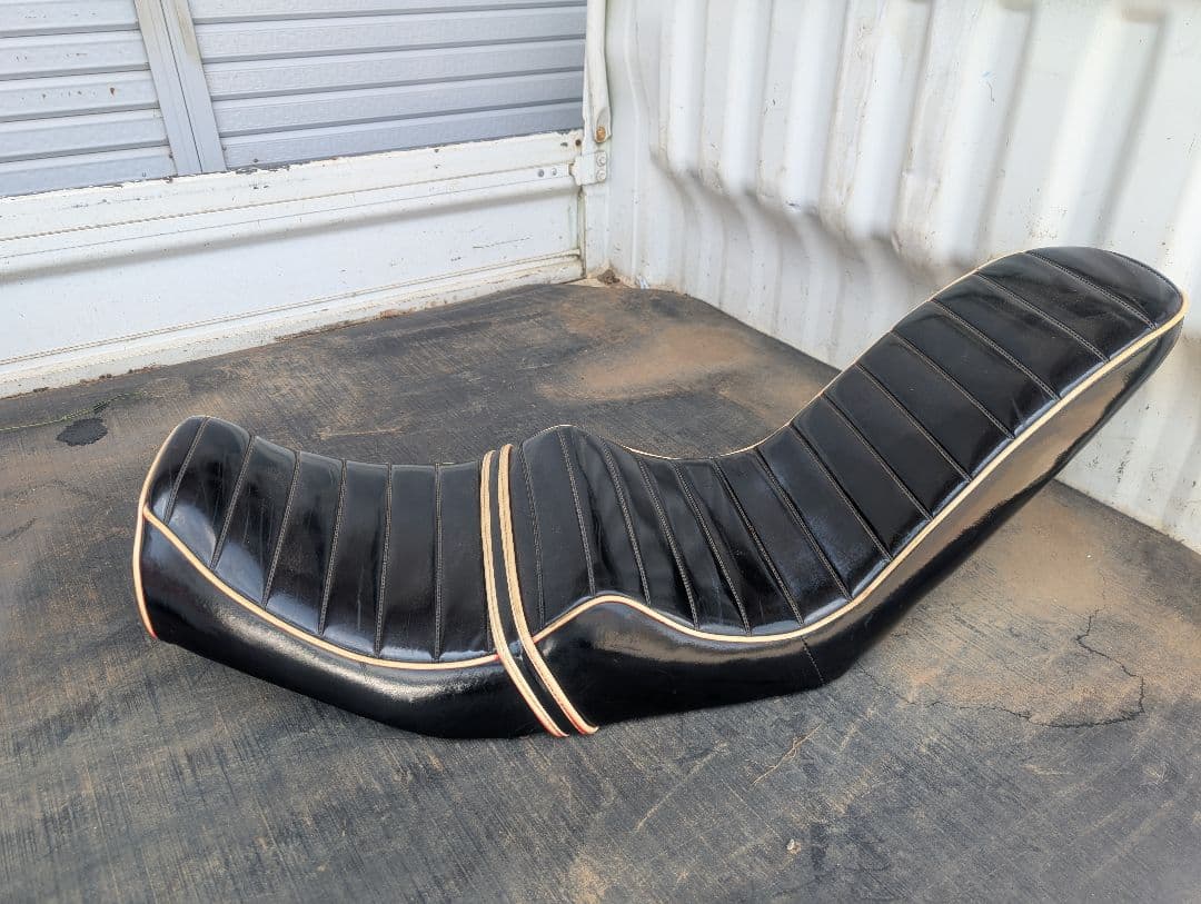 CB250T CB400T ホーク2 バブ三段シート