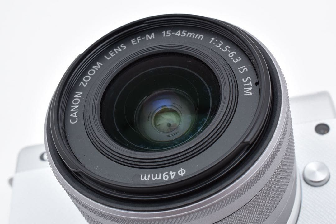【極美品】 キヤノン CANON EOS M200 レンズキット