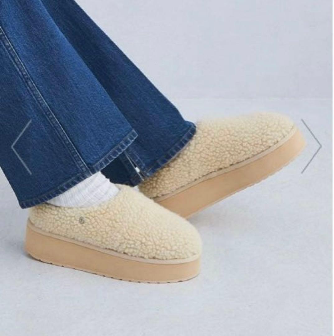 新品　EMU Australia スリッポン　ムートン　24.0 US7 ボア