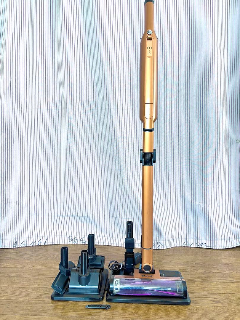 shark シャークコードレスクリーナー　CS651JOR バッテリー1つ未使用