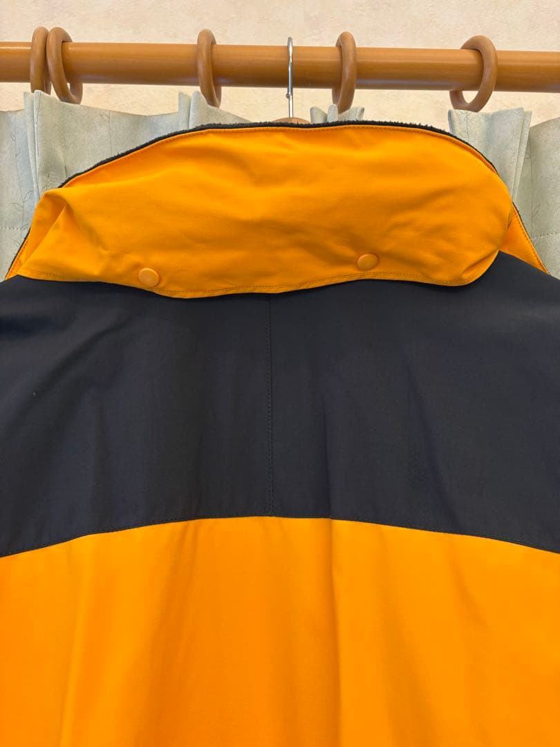 12/30までmont-bell スキー・スノボウェアLサイズ 上下セット