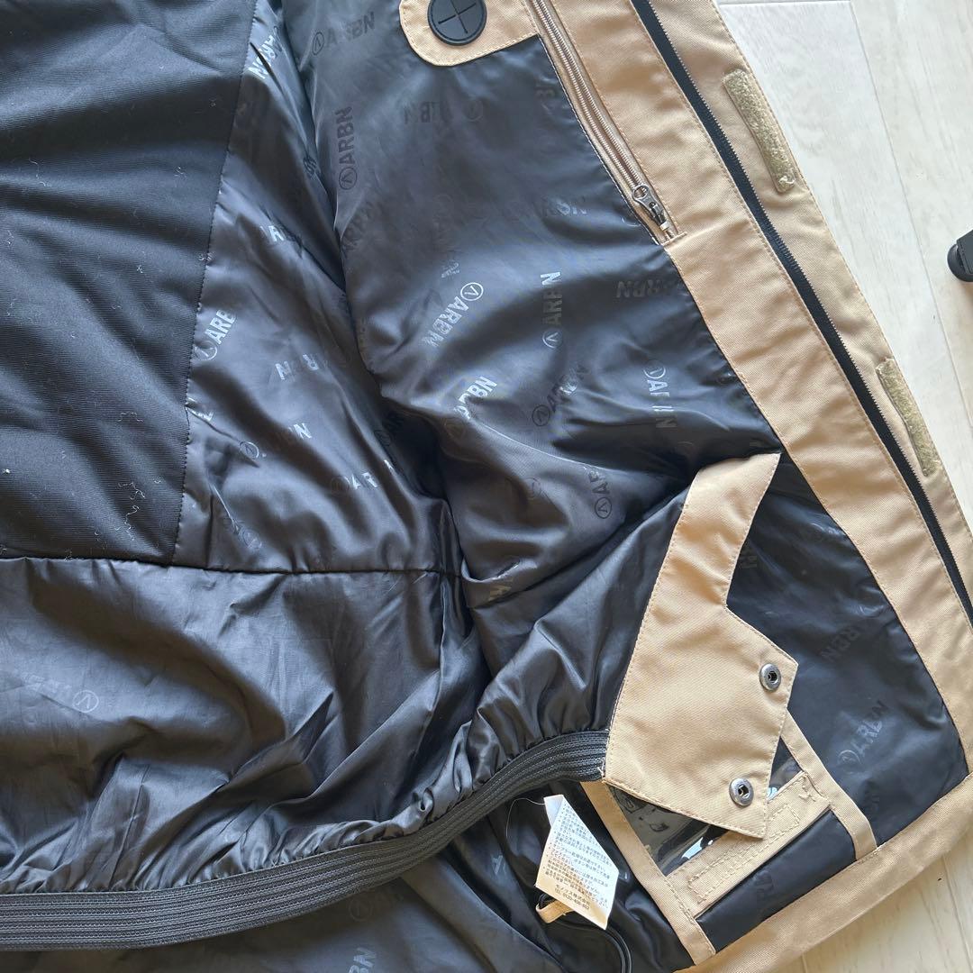 ARBNスノーボードウェア（上)