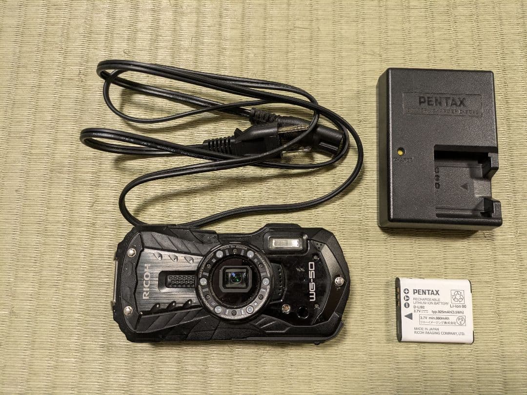 RICOH WG-50 カメラ 充電器付き