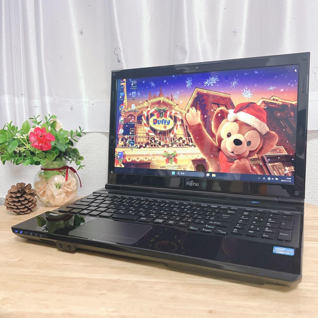 美品、光沢黒、コアi7、最新win11、オフィス2021、メモリ8G、高速SSD