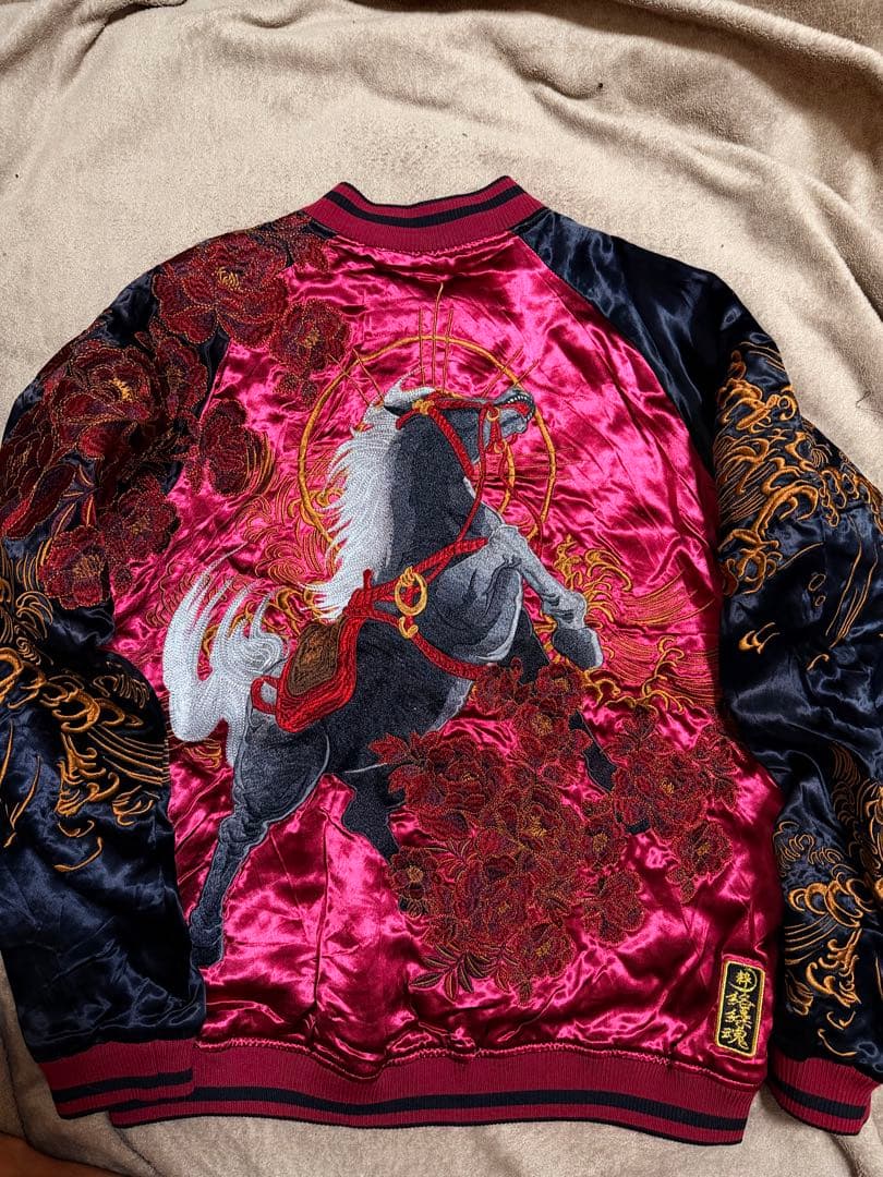 未使用近 ２面用 絡繰魂 馬日本限定版 スカジャン unisex レーヨン 美品