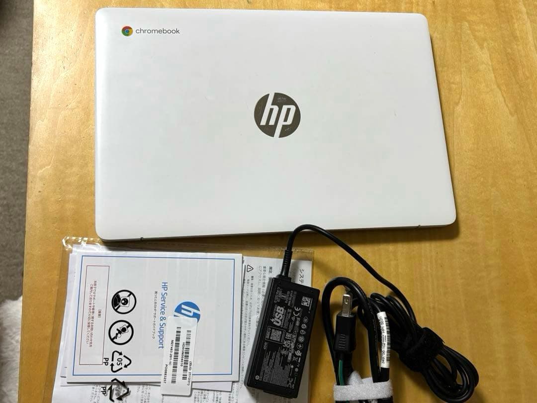 HP Chromebook 14a-nd0000AU　ホワイト　中古