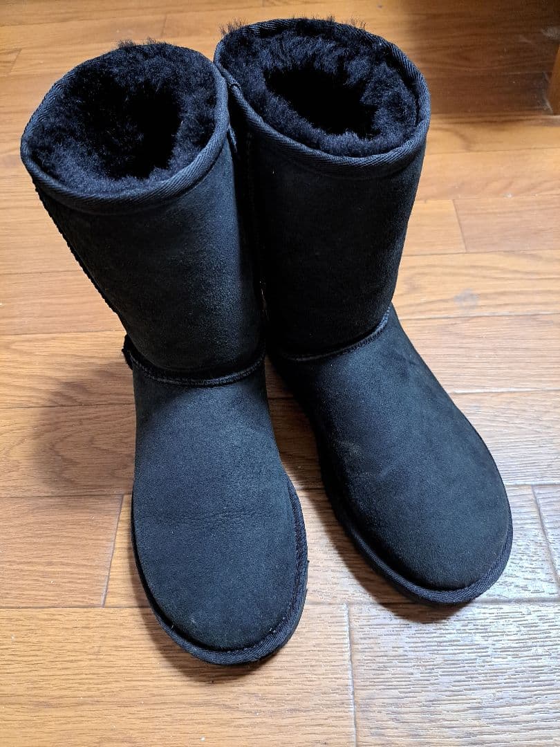 UGG アグ ムートンブーツ クラシック ショート ブラック 24㎝