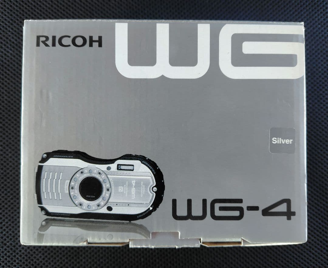 新品　RICOH WG-4 シルバー デジタルカメラ