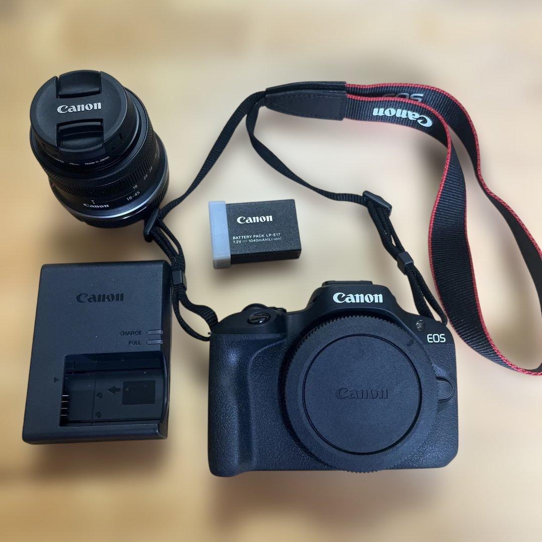 Canon EOS R100 ミラーレス一眼　未使用に近い