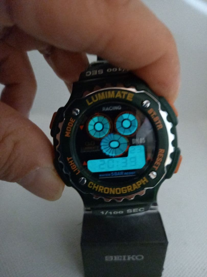 CITIZEN 【1/100クロノグラフ】デジタル Q＆Q グリーン　レア