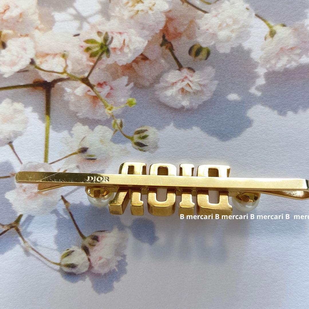 ディオール　ヘアピン　ヘアスライド　ヘアアクセ　バレッタ　ロゴ　パール