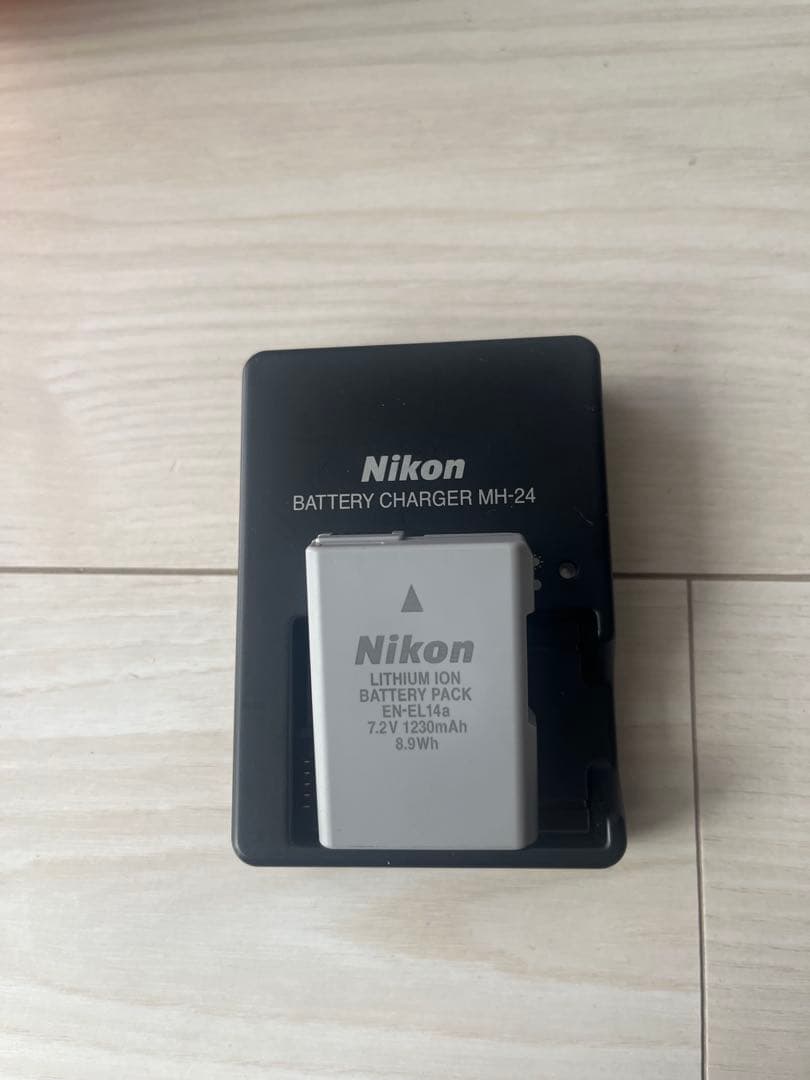 Nikon D5300 完動品　ショット数1,086枚