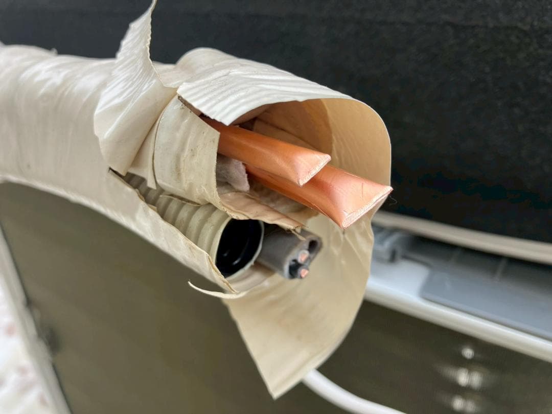 美品★TOSHIBA★エアコン★6畳★大清快★RAS-H221R★100V