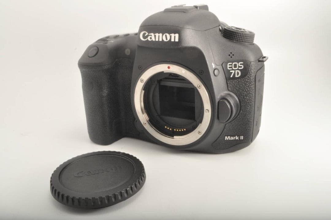 Canon キヤノン EOS 7D Mark II ボディ 電池欠品 現状品