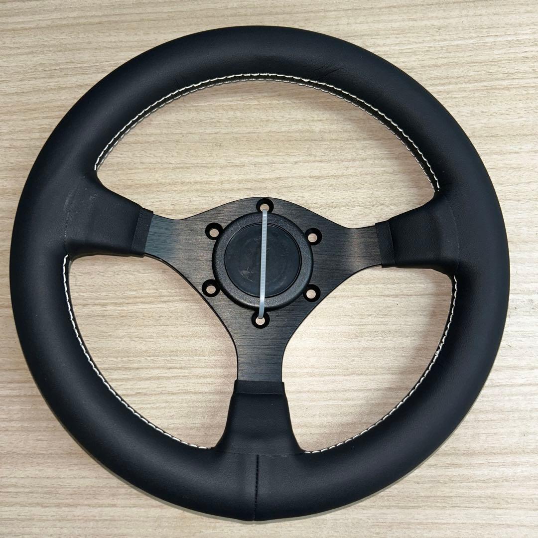 28パイ ブラック 3スポーク ステアリングホイール