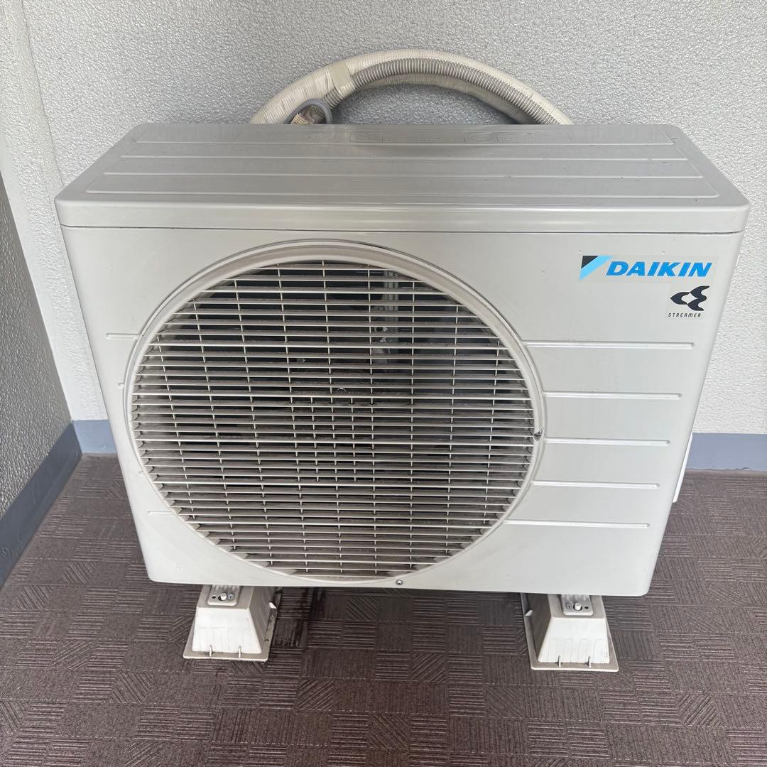 【11日迄】12畳用ダイキンエアコン本体 2020年製