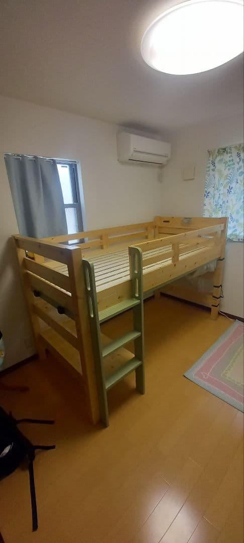 まぁ@　　ロフトベッド　引き渡し協議必須　条件により値下げOK