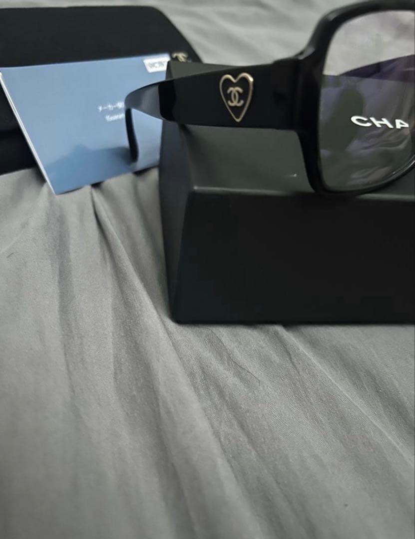 CHANEL シャネルココハート ブルーライトカットサングラス