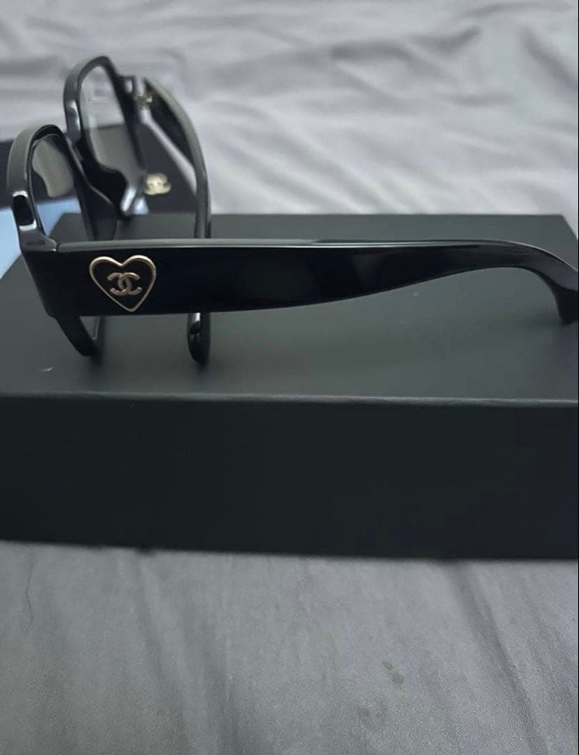 CHANEL シャネルココハート ブルーライトカットサングラス