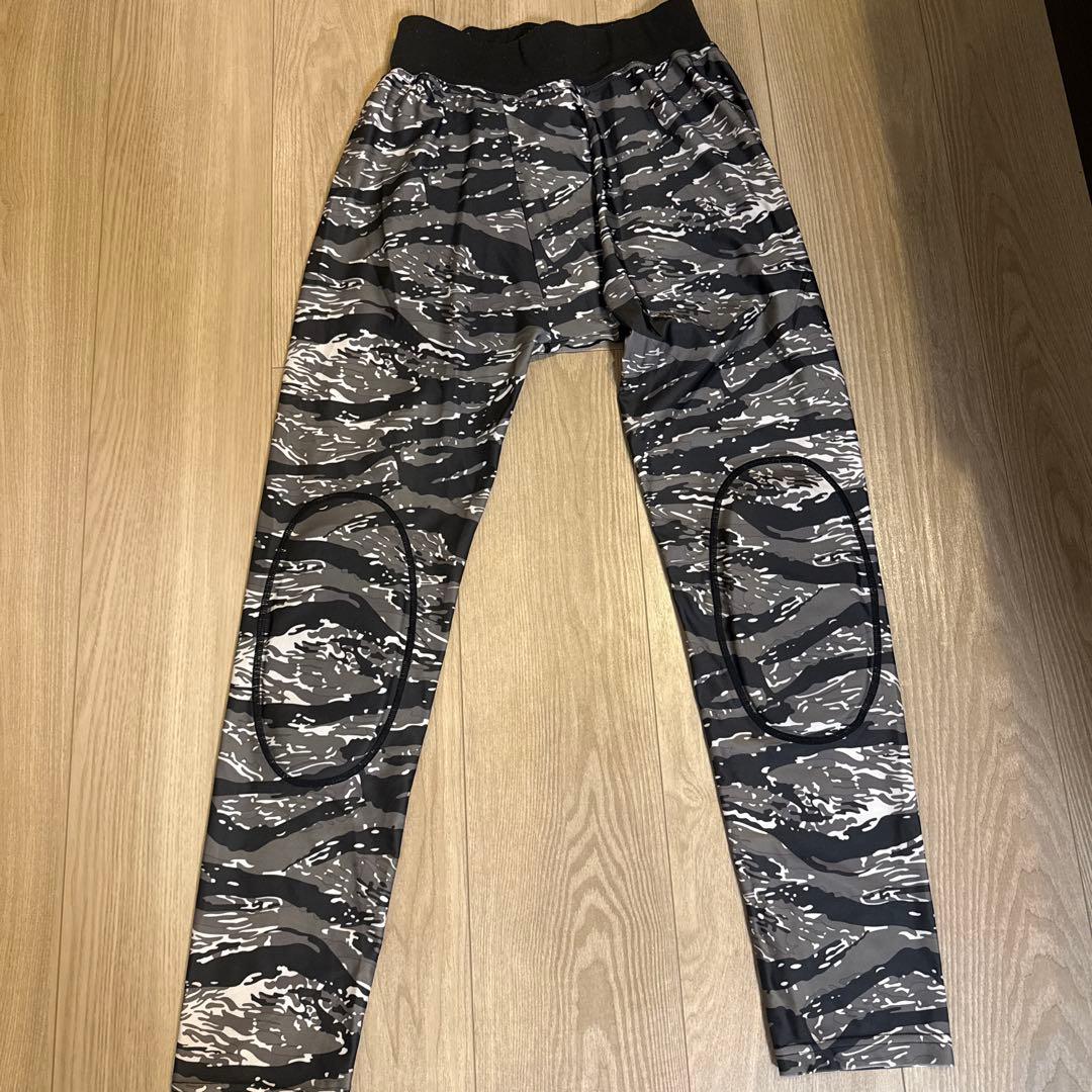 Helly Hansen スノーボードウェアセット　ELECTRIC 値下げ