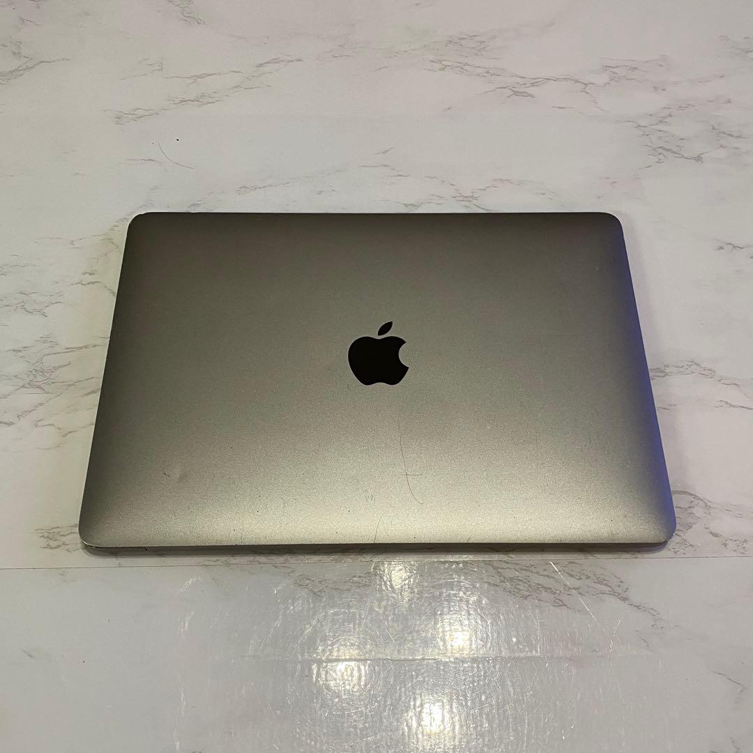 Apple MacBook Retina 12インチ（2017年モデル）