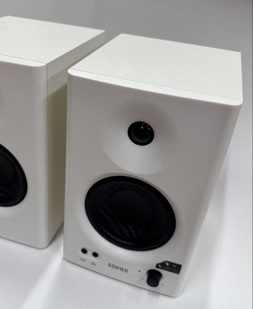 【美品】EDIFIER人気モニタースピーカー MR4（ホワイト）