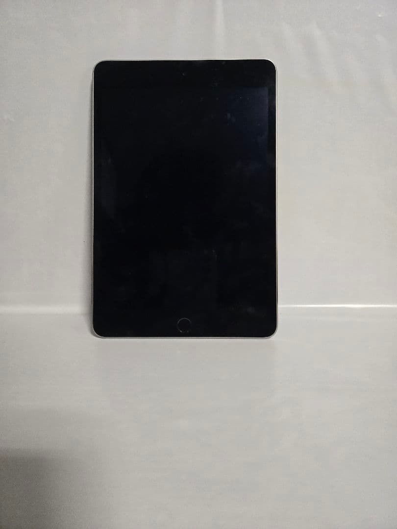 Apple iPad mini 4 本体 ブラック