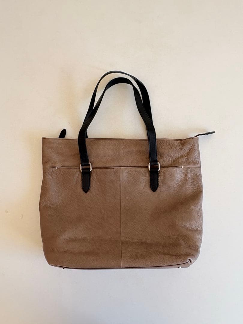 マーガレットハウエル レザートートバッグ A4 肩掛け未使用級