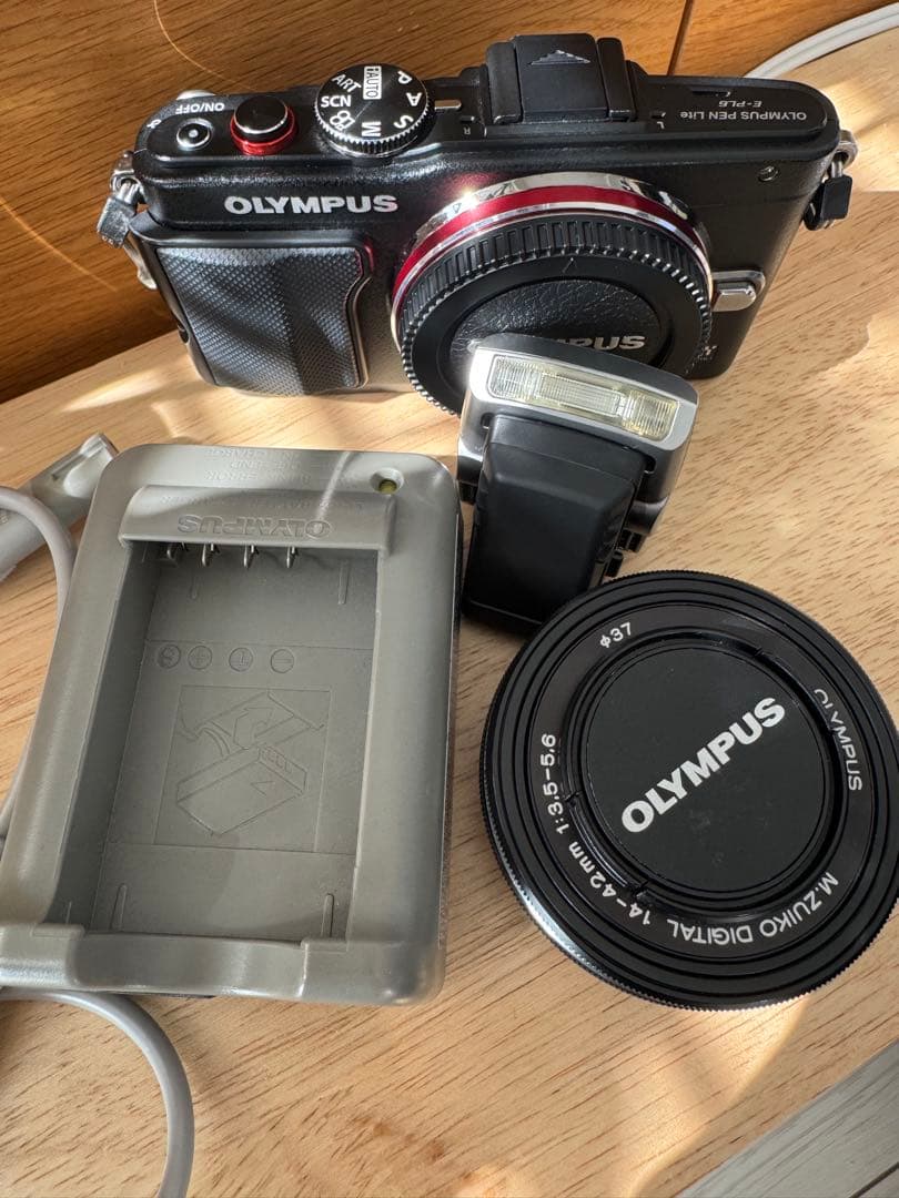 デジタルカメラ OLYMPUS PEN LITE E-PL6