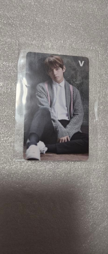 BTS RUN 手渡しトレカ(テテ、V)