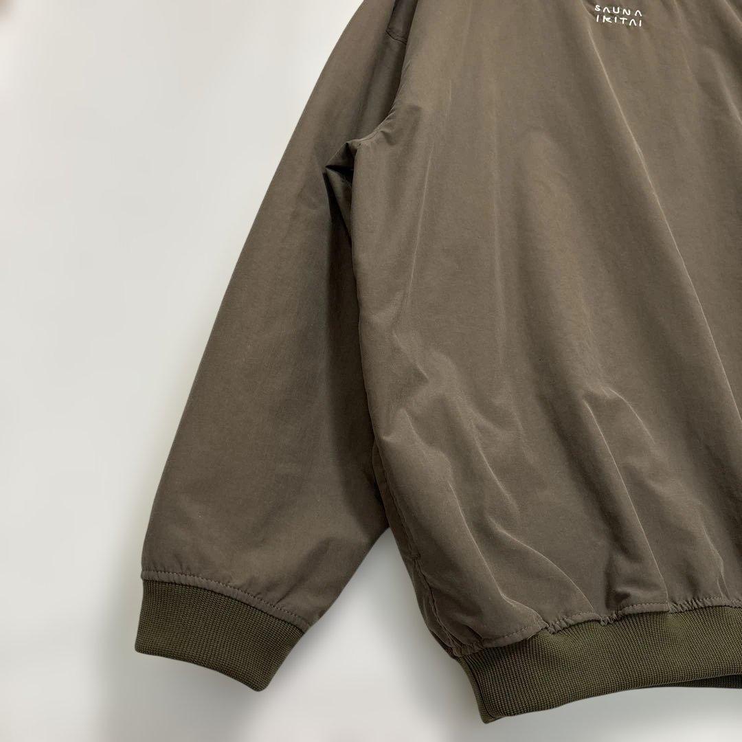 【美品】サウナイキタイ　めちゃでかクルーネック　⭐︎　カーキ