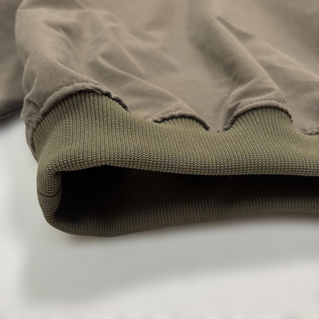 【美品】サウナイキタイ　めちゃでかクルーネック　⭐︎　カーキ