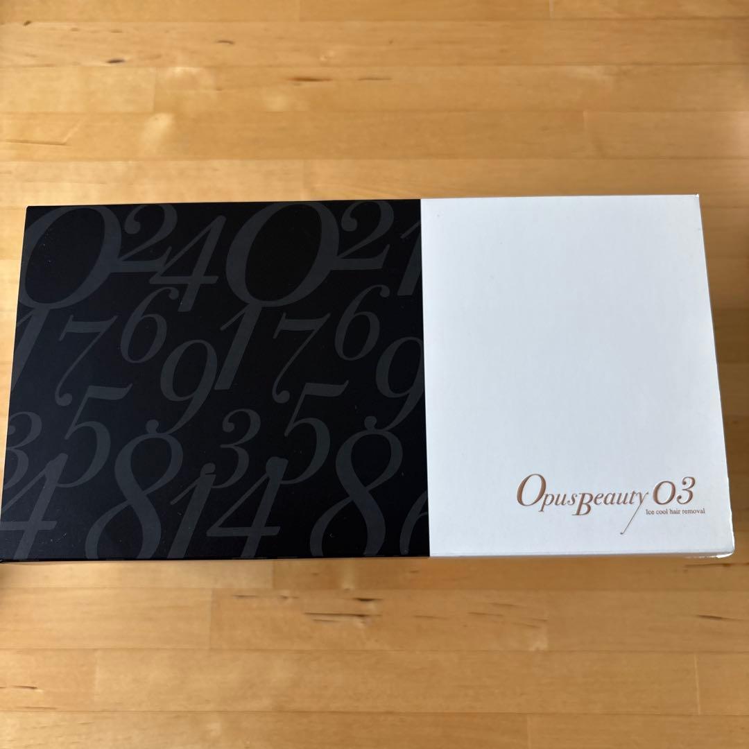 OPUS BEAUTY 03 ピュアホワイト×ローズゴールド