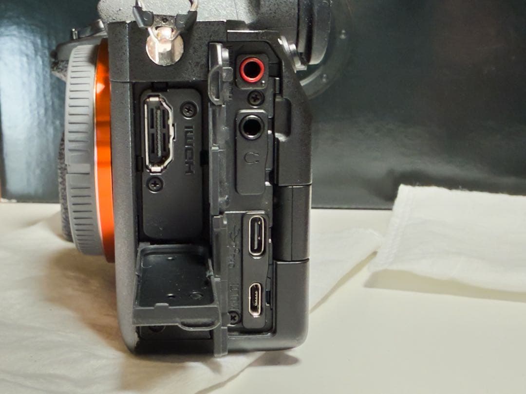 ソニー α7IV ILCE-7M4 ミラーレス一眼