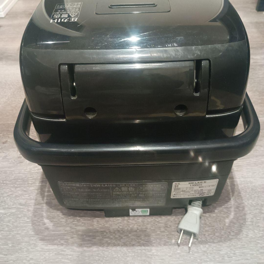 象印 炎舞炊き 圧力IH炊飯ジャーNW-LA10