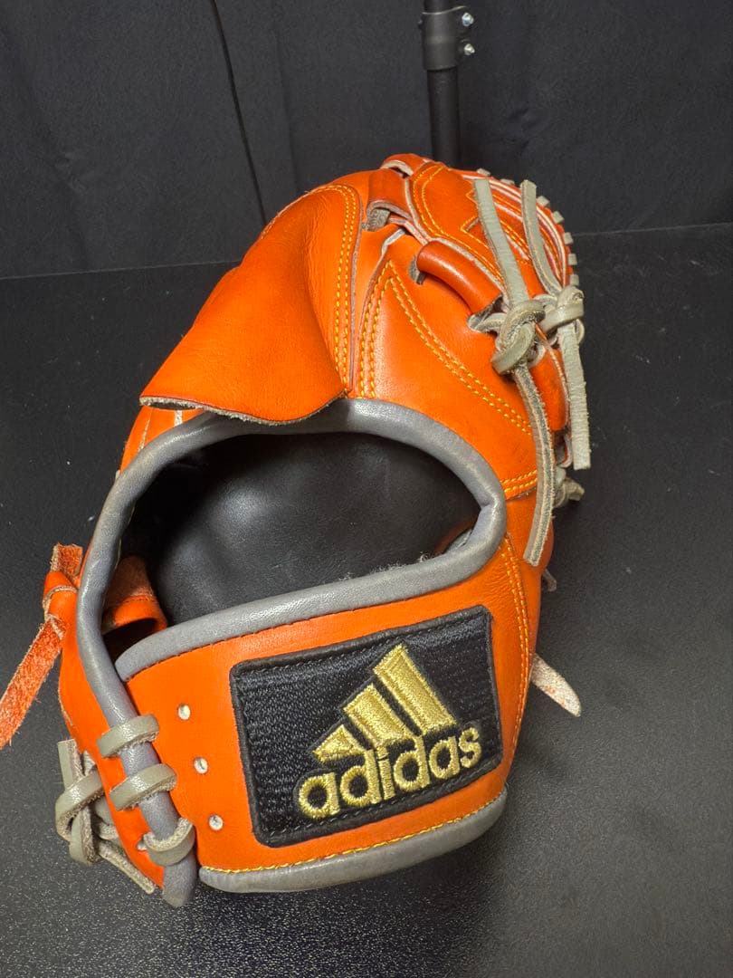 超貴重　早い者勝ち　アディダス　硬式投手用グローブ　斉藤和巳モデル