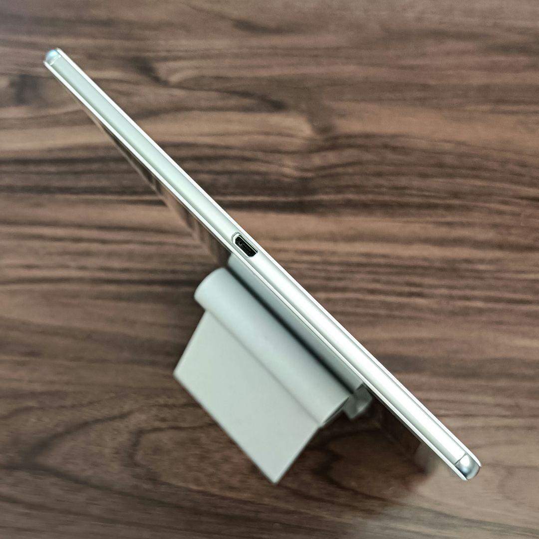 SONY Xperia Z4 タブレット SOT31 au　フルセグ　ケース