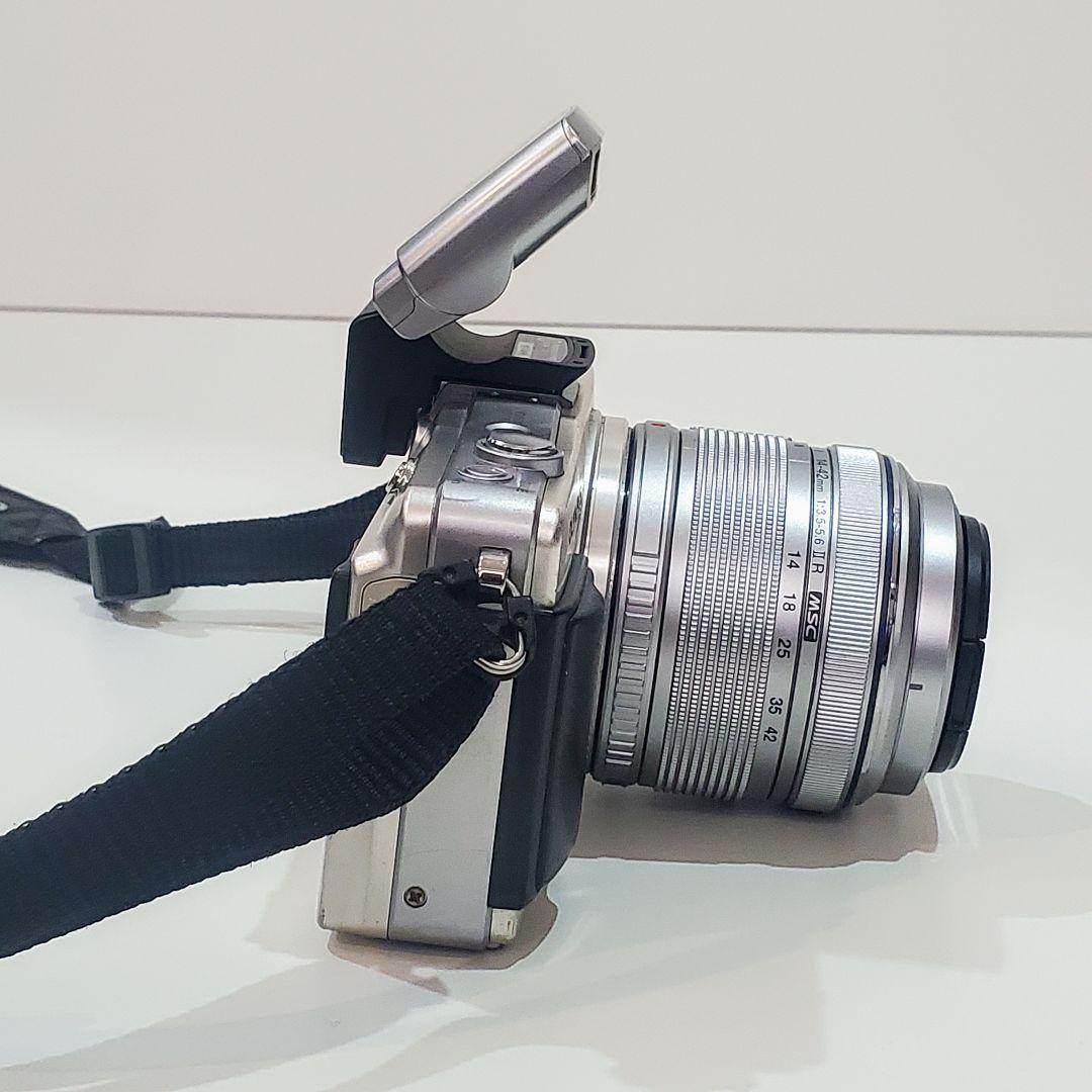 OLYMPUS ミラーレス一眼カメラ E-PM2 レンズフラッシュ付き